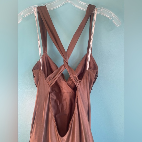 Dave & Johnny By Laura Ryner Brown Beaded Gown - Picture 5 of 12